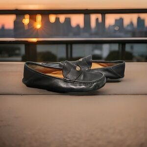 GUCCI  KANYE DRIVER MOCCASINS BLACK w LOGO & BEE DETAIL Size 8 (8.5 U.S ) no bix